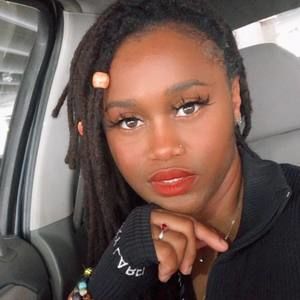 Meet your Posher, Denice